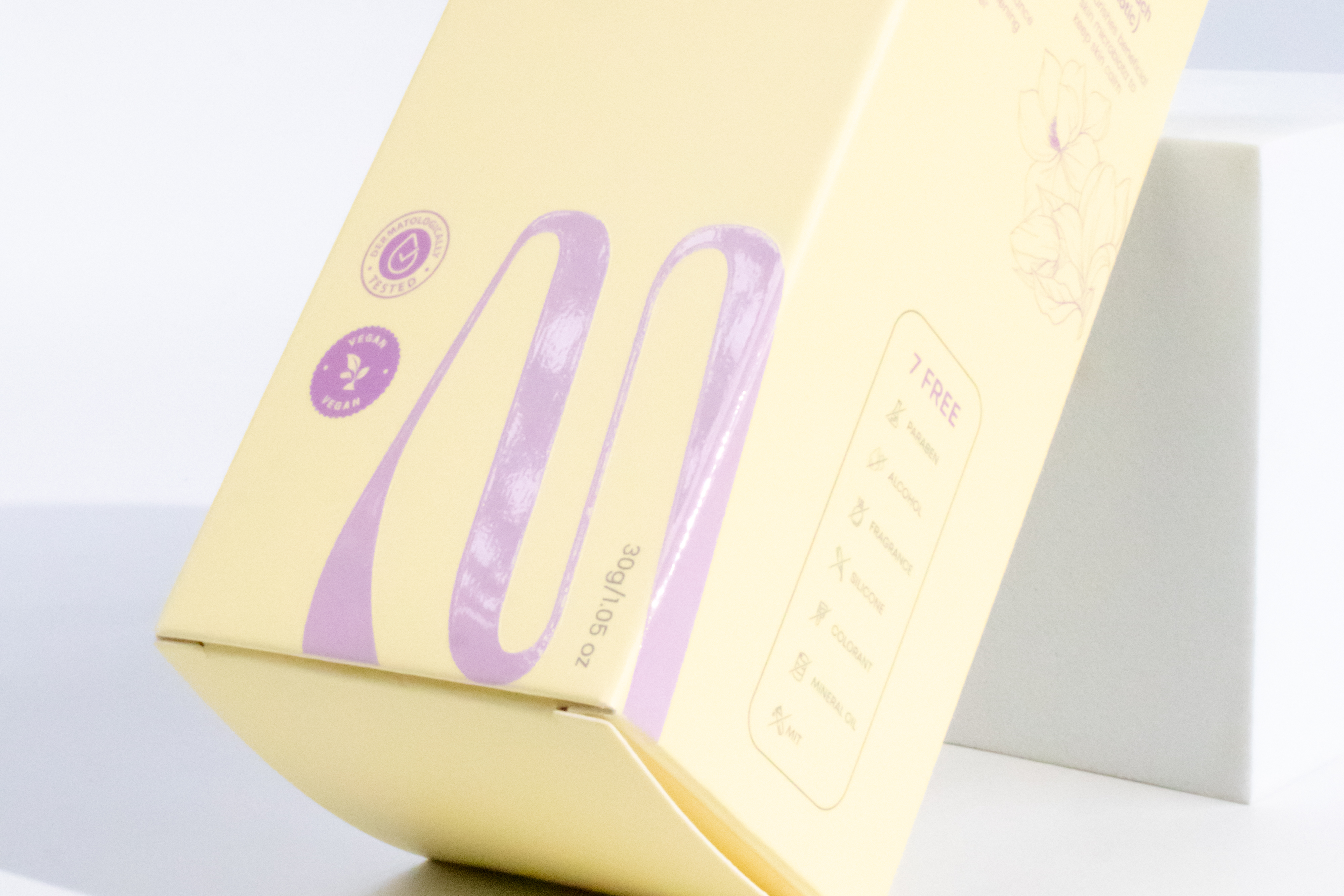 รูปตัวอย่างงานผลิตกล่องครีม Soft Cream โทนม่วงเหลือง จาก Box Corner Art รูปที่ 6